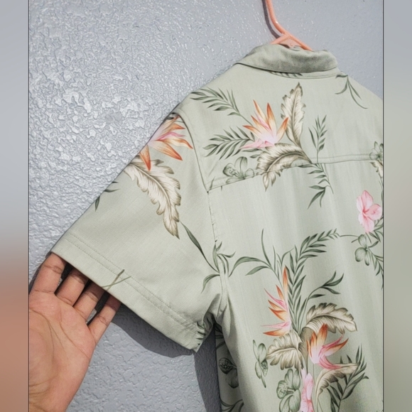 Island Traders Green Floral Tropical Women's Short Sleeve Button Blouse Size L - Picture 9 of 11